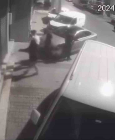 Sultanbeyli’de kıyafet hırsızlığı kamerada