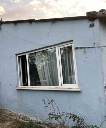 Sultangazi’de motosikletli saldırganlar gecekonduyu kurşun yağmuruna tuttu: 2 yaralı