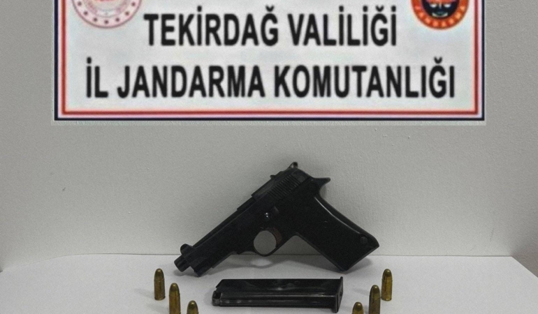 Tekirdağ’da Jandarma operasyonları: Uyuşturucu ve silah ele geçirildi