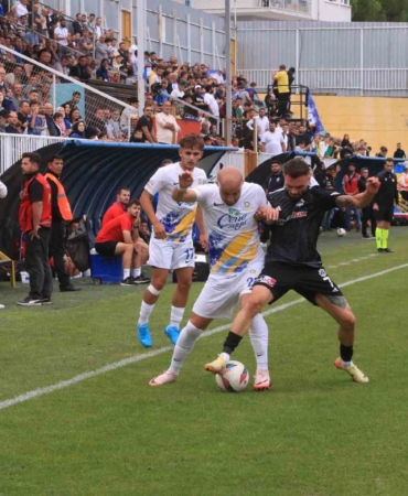 TFF 2. Lig: Belediye Derincespor: 1 - Aksarayspor: 5