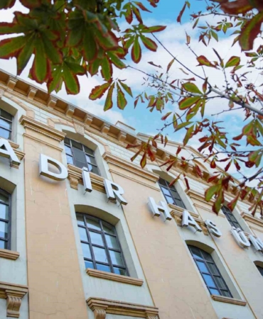 Tiyatro Ödülleri’nde Kadir Has Üniversitesi öğrenci ve mezunlarına ödül