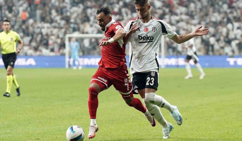 Trendyol Süper Lig: Beşiktaş: 2 - Sivasspor: 0 (Maç sonucu)