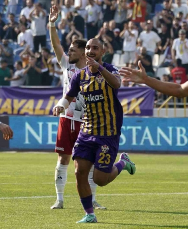 Trendyol Süper Lig: Eyüpspor: 1 - Gaziantep FK: 1 (İlk yarı)