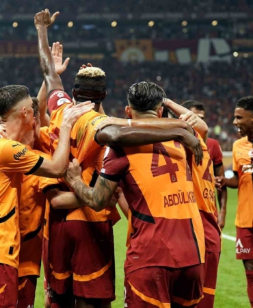Trendyol Süper Lig: Galatasaray: 3 - Kasımpaşa: 1 (İlk yarı)