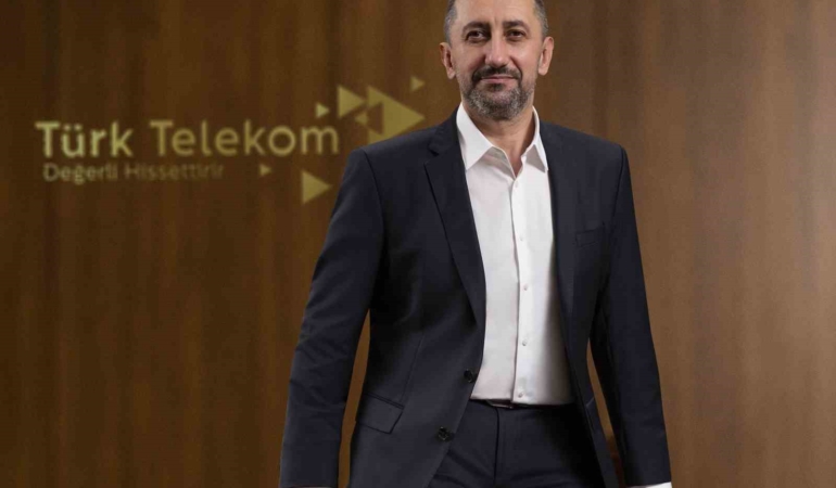 Türk Telekom ’TahtApp’ ile az gören çocukların eğitimine destek olmaya devam ediyor