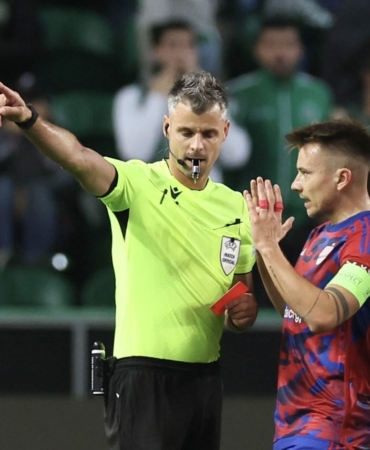 Türkiye - İzlanda maçının hakemi Enea Jorgji oldu