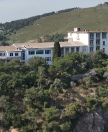 Türkiye’nin ilk pandemi hastanesi harabeye döndü