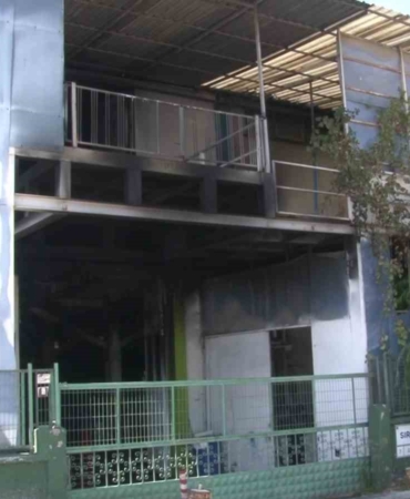 Tuzla’da boya fabrikasında yangın: 1 işçi yaralandı