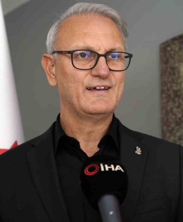 Uğur Kılıç: "Hedefimiz Türk bayrağını hentbolda olimpiyatlarda dalgalandırmak"