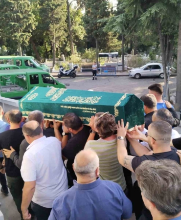 Ünlü makyaj sanatçısı Alp Kavasoğlu son yolculuğuna uğurlandı