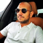 Üsküdar’da kozmetik firmasının sahibi iş yerinin önünde öldürüldü