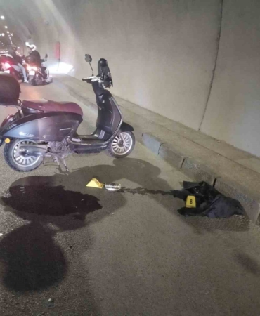 Üsküdar’da sürücüsünün kontrolünden çıkan motosiklet devrildi: 1 ölü, 1 yaralı