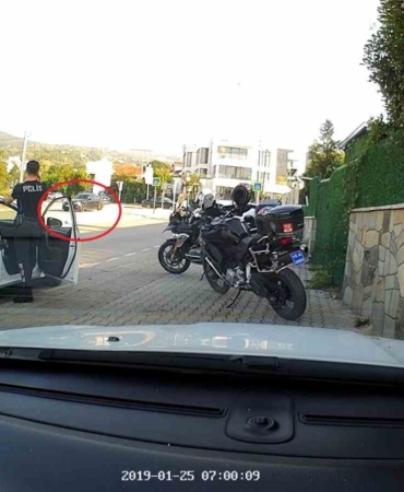 Uygulama noktasına yanlayarak girdi, polis durdurunca yan çizdi