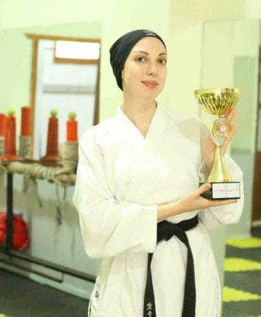 Yalova’nın ilk kadın karate antrenörü oldu
