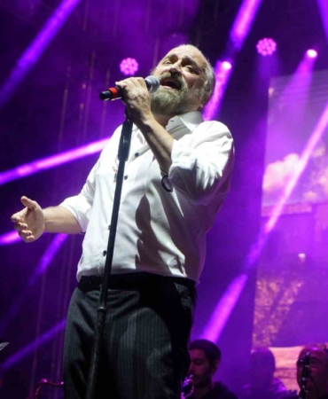 15 bin kişi Cumhuriyet coşkusunu Volkan Konak ile yaşadı