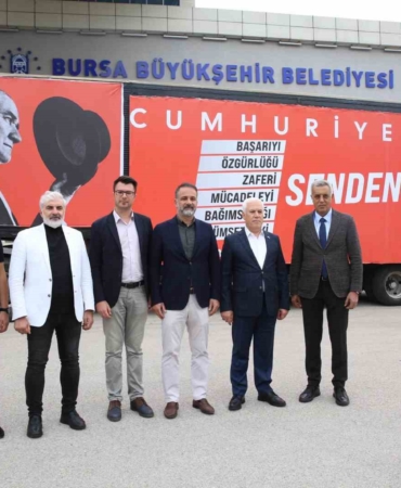 29 Ekim coşkusu ’Cumhuriyet Tırı’ ile Bursa’yı sarıyor