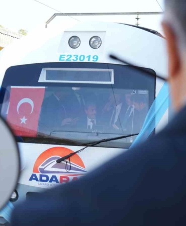 8 yıl aradan sonra yeni vagonuyla ADARAY hizmete sunuldu