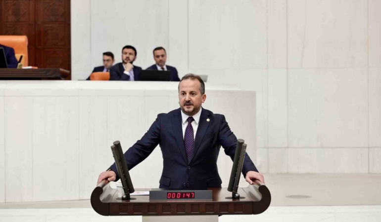 AK Parti Bursa Milletvekili Refik Özen meclis kürsüsünde konuştu: