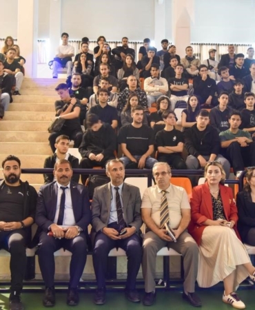 Akademik yılına yeni başlayan öğrencilere oryantasyon süreci