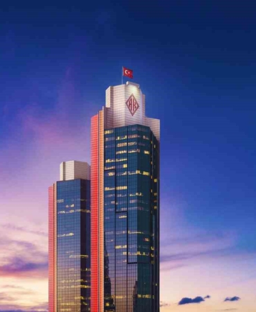 Akbank, seküritizasyon programının kredi notunun BBB’ye yükseldiğini açıkladı