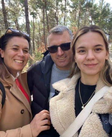 Annesi kenti güzelleştiriyor, kızı rekorlar kırıyor