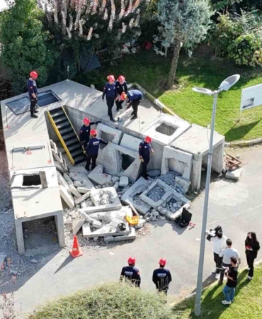 Arnavutköy’de gerçeğini aratmayan tatbikat