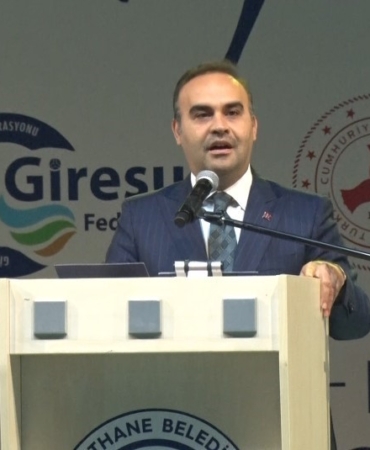 Bakan Kacır ’17. Giresun Tanıtım Günleri’ne katıldı