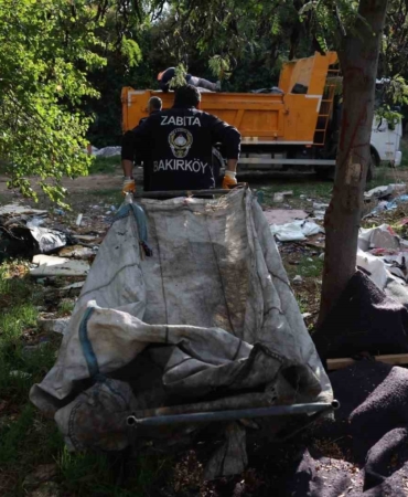 Bakırköy’de düzensiz atık toplayıcılarına denetim