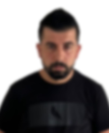 Bakırköy’deki bir mağazada etek altı tacizi kamerada