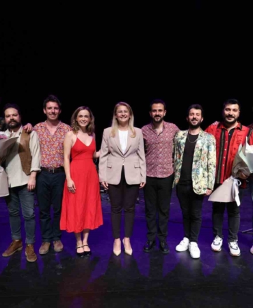 Bakırköy’ün dört bir yanında ’Cumhuriyet Bizim’ şenlikleri düzenlendi