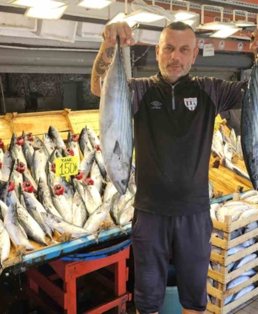 Bandırma Balık Hali’nde palamut bayramı yaşanıyor