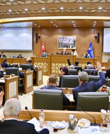 Başkan Bozbey: "Bütçemizden yapılan kesintiyi Bursa adına kınıyorum"