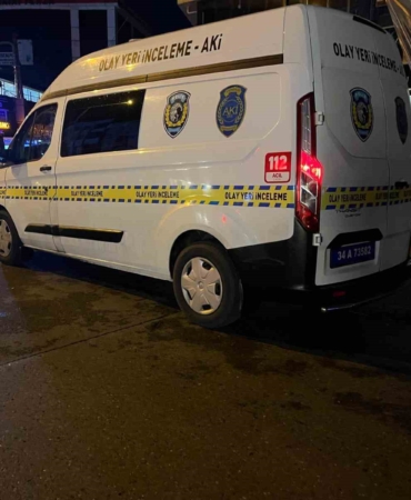 Beylikdüzü’nde gece saatlerinde kuyumcuya silahlı saldırı