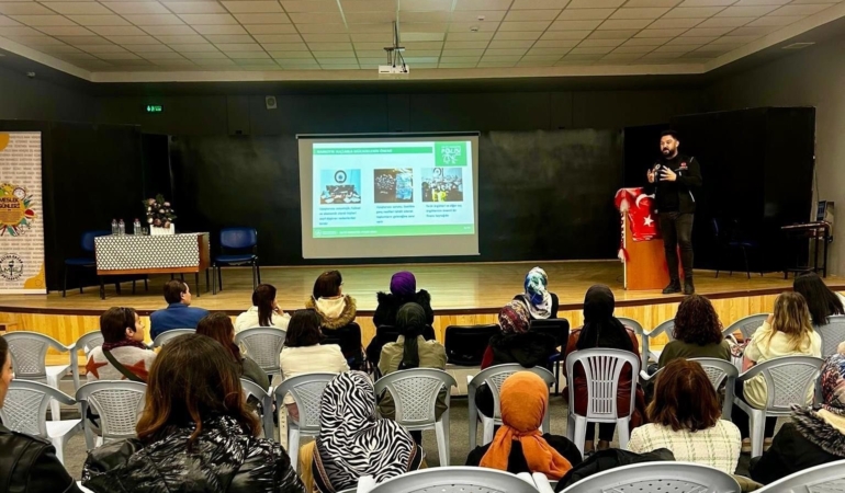 Bilecik’te öğretmenlere ’Narkorehber’ eğitim verildi