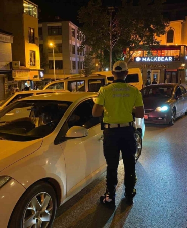 Bilecik’te trafik kurallarını ihlal eden sürücülere 194 bin lira cezai işlem