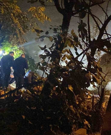 Binanın bahçesinde oğlu tarafından ölü bulundu