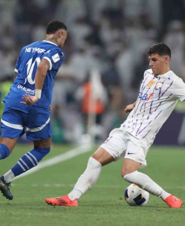 Brezilyalı futbolcu Neymar, 369 gün sonra sahalara döndü