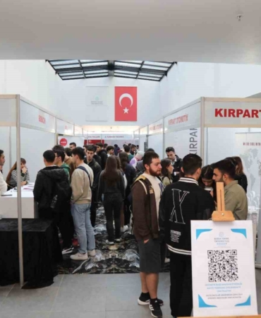 BTÜKAF bine yakın öğrenciye iş ve staj kapısı açtı