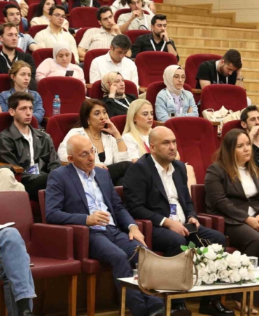 Bu konferansta yurt dışındaki fırsatlar konuşuldu