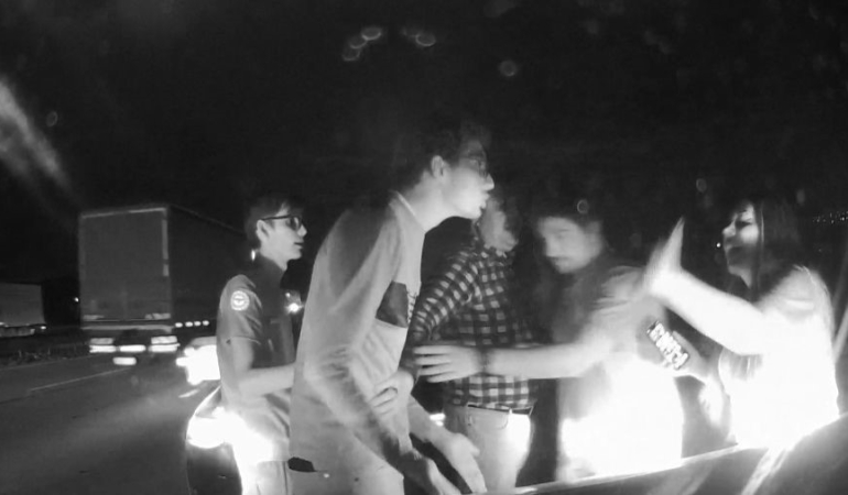 Bursa’da ambulans sürücüsüne yumruk kamerada...