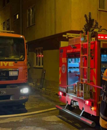 Bursa’da ev yangınında yatalak hasta ağır yaralandı