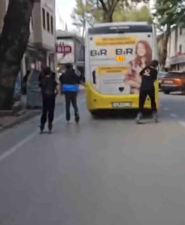 Bursa’da tehlikeli yolculuk kamerada