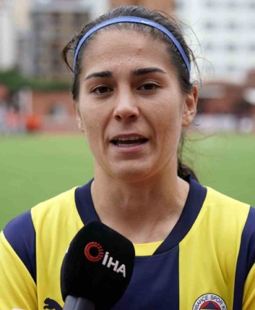 Busem Şeker: "Fenerbahçelilerin bayramı kutlu olsun"