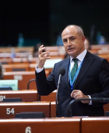 Büyükçekmece Belediye Başkanı Avrupa Konseyi Yerel ve Bölgesel Yönetimler Kongresi için Strasbourg gitti