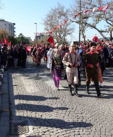 Çanakkale’de 29 Ekim coşkuyla kutlandı