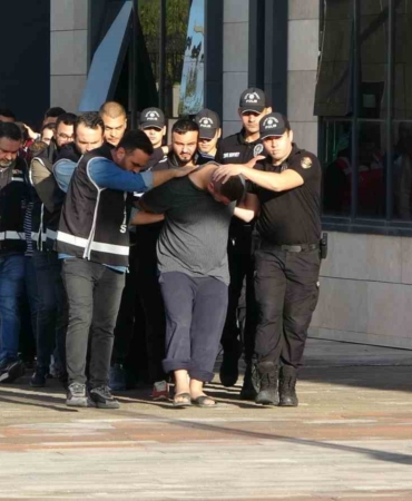 Çanakkale’de polis merkezi önündeki silahlı çatışmaya 8 tutuklama