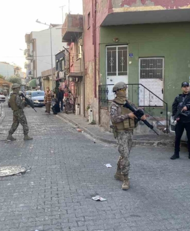 Çanakkale’de uyuşturucu satıcılarına şafak operasyonu