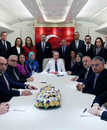 Cumhurbaşkanı Erdoğan: "Hainlere inat daha fazla çalışacağız"