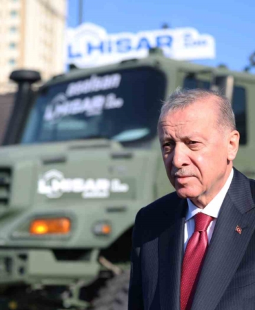 Cumhurbaşkanı Erdoğan, SAHA EXPO fuarında stantları ziyaret etti
