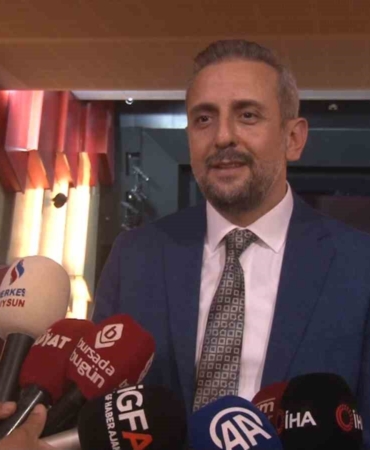 Devlet Tiyatroları’nın tek Tiyatro Kursu seçmelerini yaptı